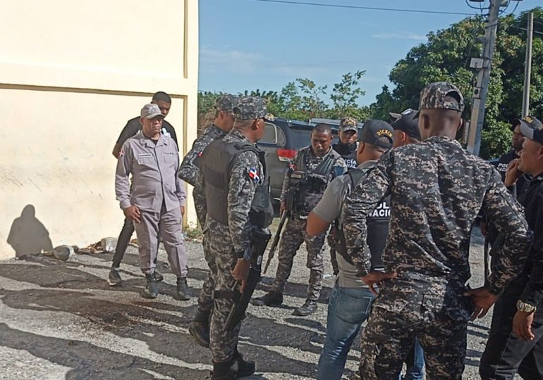 Muere recluso que tenía secuestrado a Coronel en la cárcel del 15 de Azua