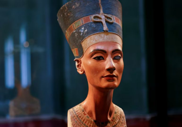 Arqueólogo egipcio exige a Alemania la devolución del busto de Nefertiti