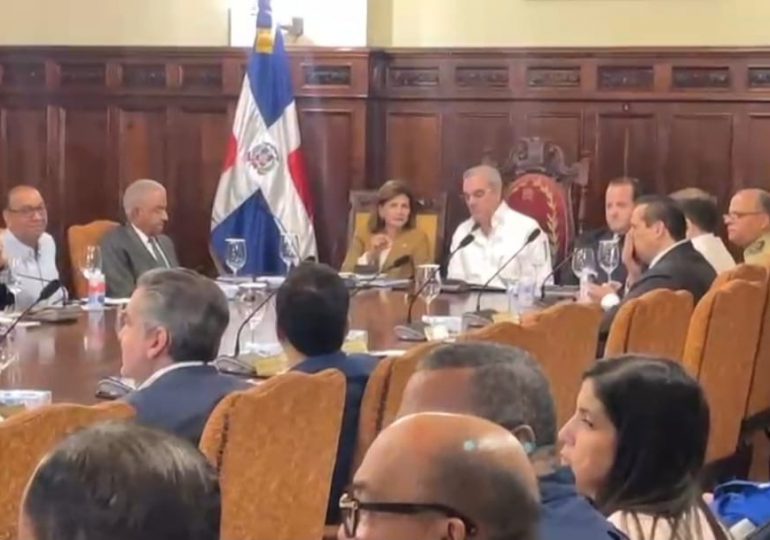 Presidente Abinader encabeza Consejo de Gobierno en el Palacio Nacional