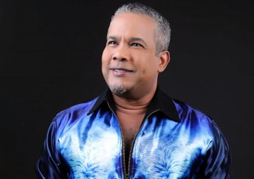 Héctor Acosta pospone concierto por recomendación médica