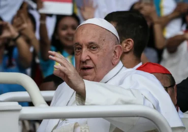 El papa pide en Papúa Nueva Guinea que los recursos naturales promuevan "el bienestar de todos"