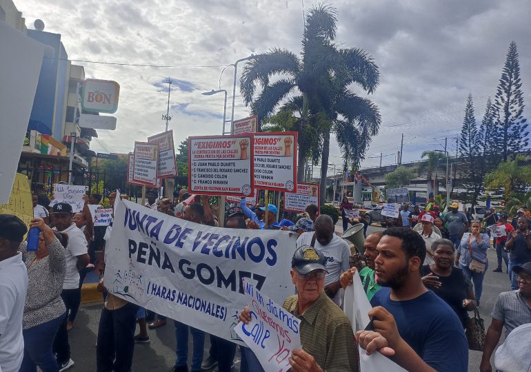 Organizaciones comunitarias de San Felipe denuncian paralización del asfaltado de sus calles