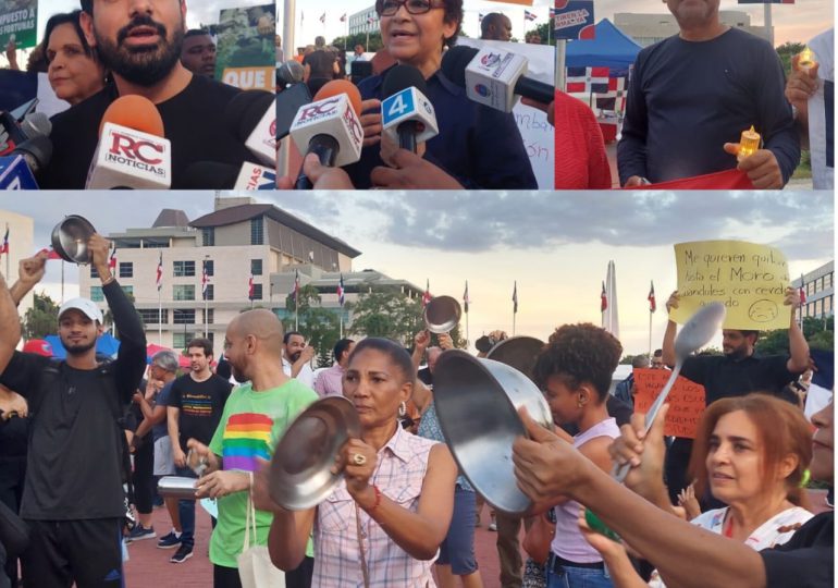 Tres protestas a la misma hora y en el mismo lugar contra la reforma fiscal