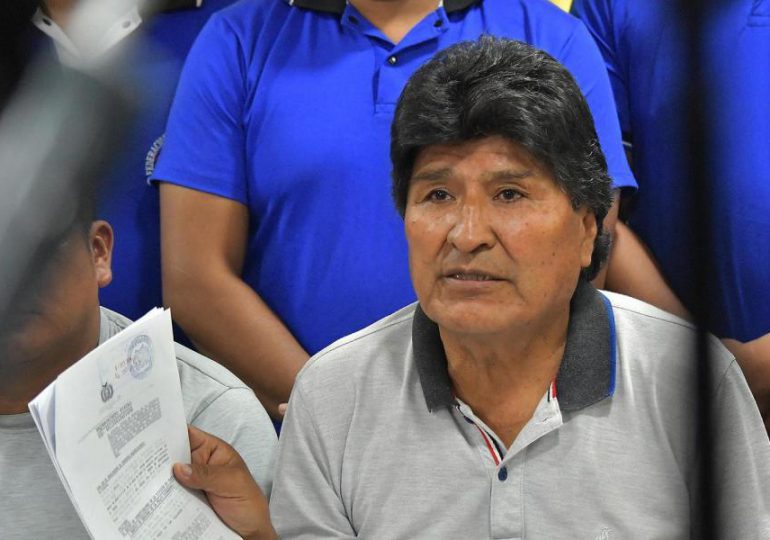 Fiscal boliviana anuncia orden de arresto para que Evo Morales declare en caso de "trata"