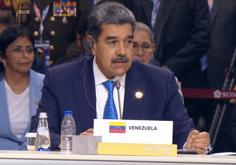 Maduro pide que se respete libertad de Venezuela y asegura "nació una nueva potencia"