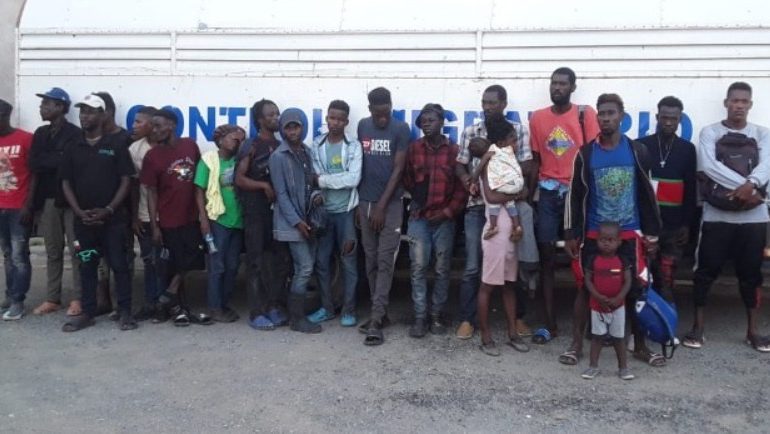 Ejército detiene mil 216 haitianos con estatus migratorio irregular en varias provincias