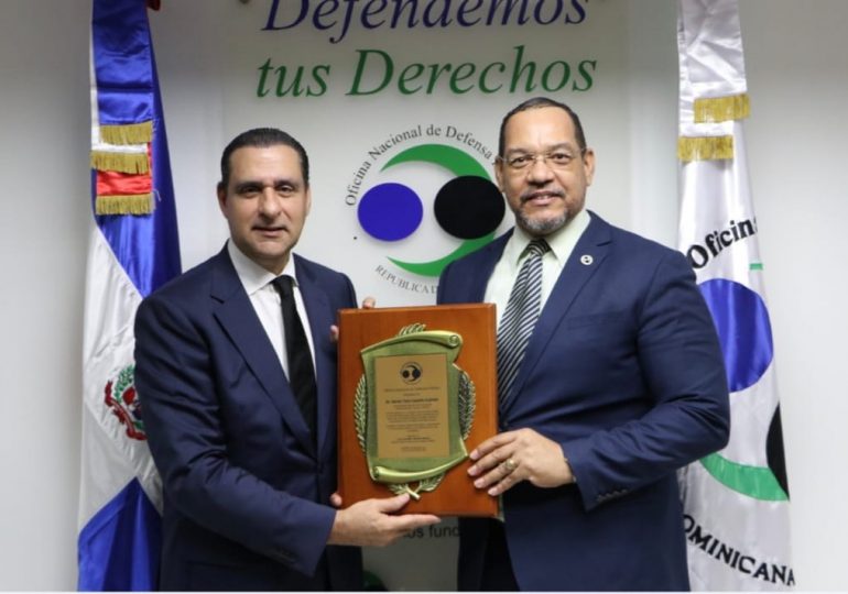 Oficina Nacional de Defensa Pública reconoce labor del Dr. Servio Tulio Castaños Guzmán, Vicepresidente Ejecutivo de FINJUS