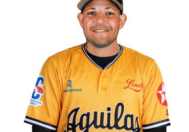 Águilas designan a Yadier Molina como su nuevo dirigente; Ángel Ovalles sigue como gerente