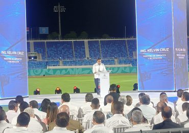 Abinader y ministro Bonilla entregan primera etapa de remodelación del Estadio Olímpico Félix Sánchez