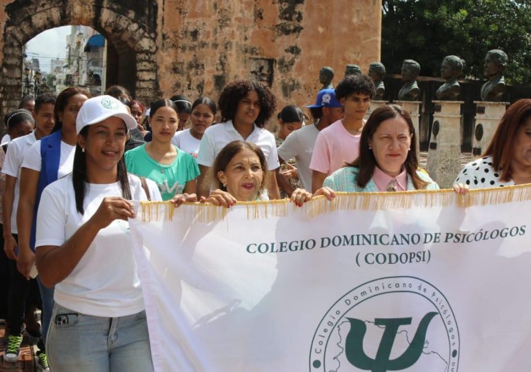 Colegio de Psicólogos: estrés y ansiedad impactan salud de la sociedad