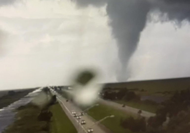 Huracán Milton generó un tornado masivo en Florida antes de tocar tierra