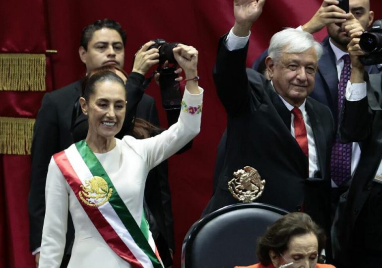 Claudia Sheinbaum asume como la primera mujer presidenta de México