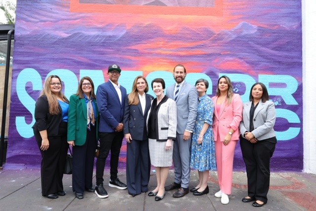 Embajada dominicana inaugura primer mural RD en Washington