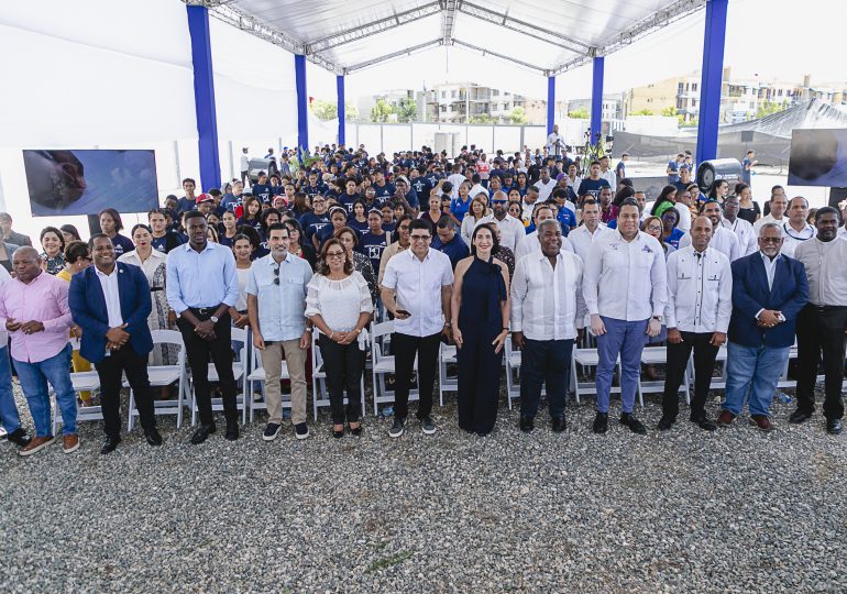 Primera dama, Raquel Arbaje, encabeza inauguraciones de centros del Prograna Oportunidad 14-24