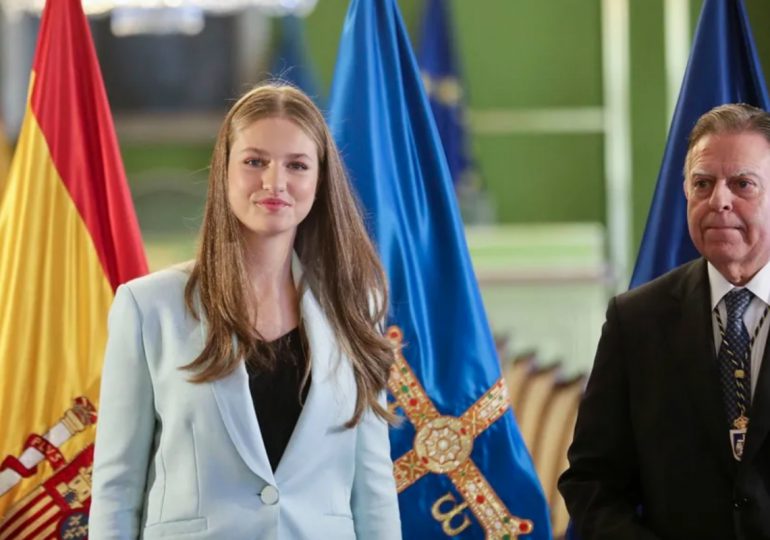 La princesa Leonor recibe el título de alcaldesa honoraria de Oviedo