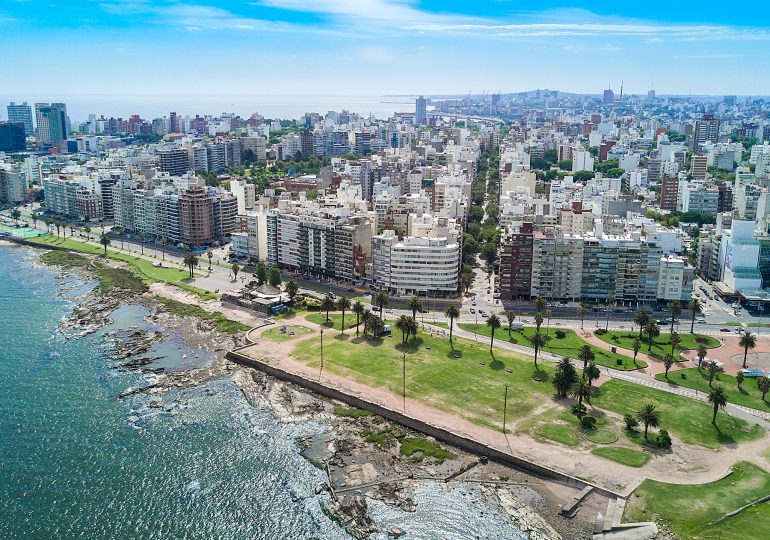 Uruguay, un país progresista, futbolero y caro