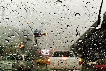 Continuarán las lluvias este lunes; vigentes alertas y avisos meteorológicos