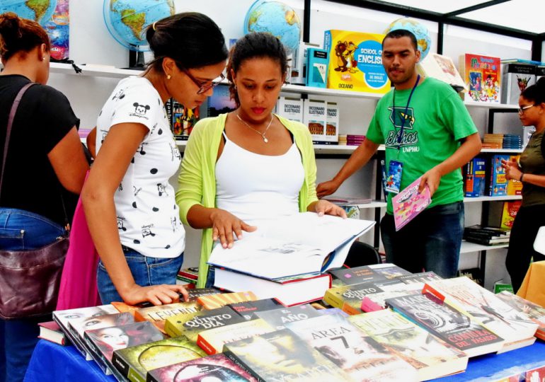 Escritores de 18 países estarán presente en la Feria del Libro 2024