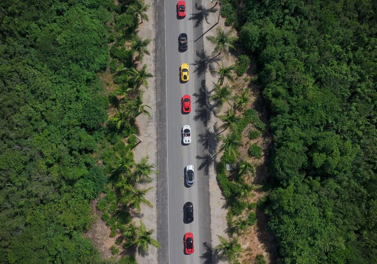 Scudería Dominicana realiza primera Cabalgata Ferrari