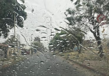 Vaguada y viento cálido del sureste, provocarán chubascos y aguaceros este martes