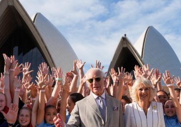 El rey Carlos III cierra visita a Australia con fiesta en la Ópera de Sídney