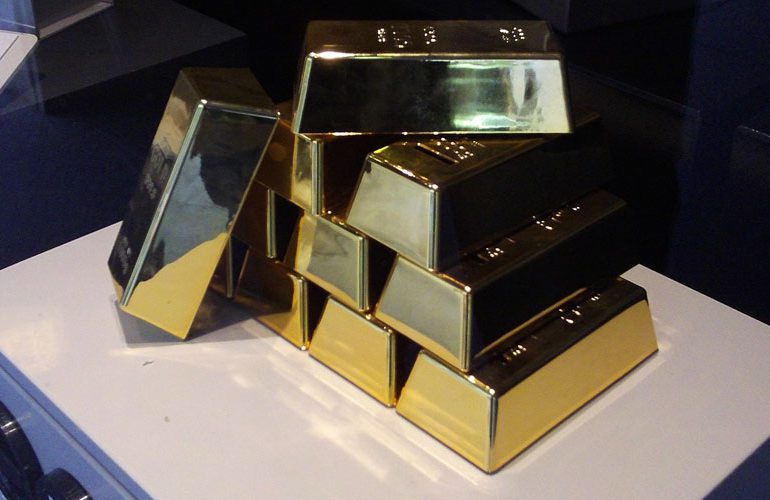 El precio del oro alcanza un nuevo récord y se revaloriza casi un 33 % en el año