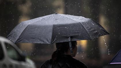 ¿Prepararon sus sombrillas? Indomet prevé lluvias sobre el país a causa de una vaguada