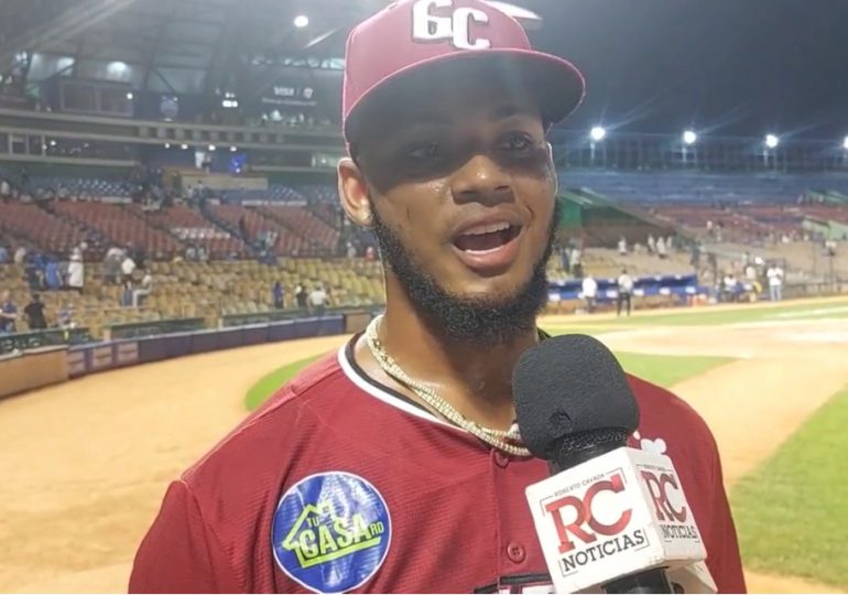 Gigantes consiguen primera victoria al vencer al Licey