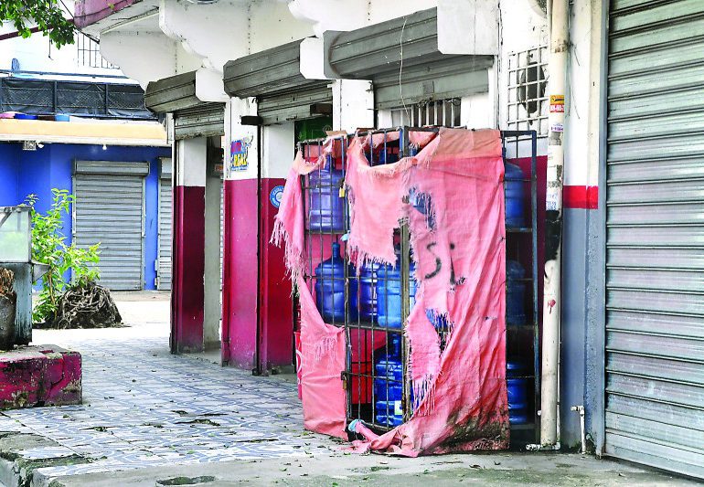 Pro Consumidor recuerda que el plazo para cubrir botellones de agua del sol vence este 30 de octubre