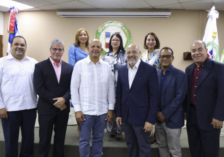 Anuncian entrega del Premio de Literatura de la UNPHU