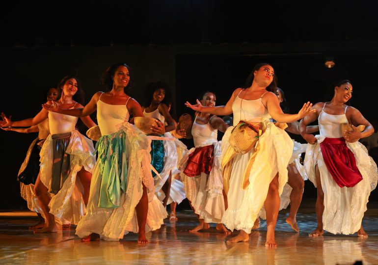 Ballet Folklórico deslumbrará con su “Zafra” el VIII Festival Nacional de Teatro