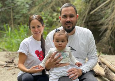 Raphy Pina celebra el segundo día de clases de su hija con un mensaje inspirador