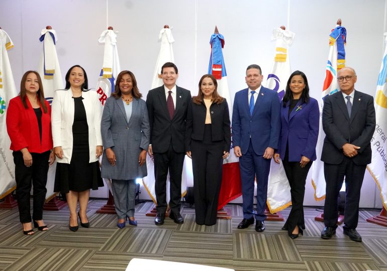 Proindustria lidera firma de convenio interinstitucional para promover la industrialización femenina en RD