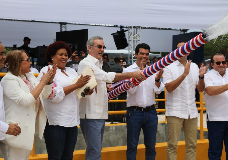 Presidente Abinader inaugura segunda fase del Puerto Cabo Rojo y el acueducto que beneficiará ocho mil habitaciones del área turística