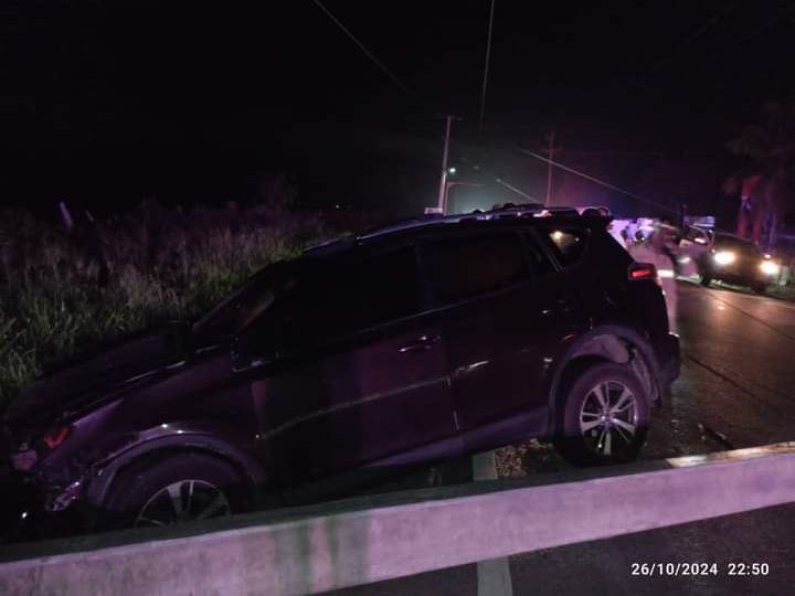 Accidentes de tránsito derriban postes y originan avería en San Juan de la Maguana, Las Matas de Farfán y Elías Piña