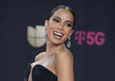 Anitta genera revuelo en redes tras publicar imagen con "pancita de embarazo"