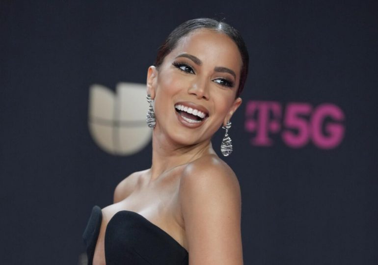 Anitta genera revuelo en redes tras publicar imagen con "pancita de embarazo"