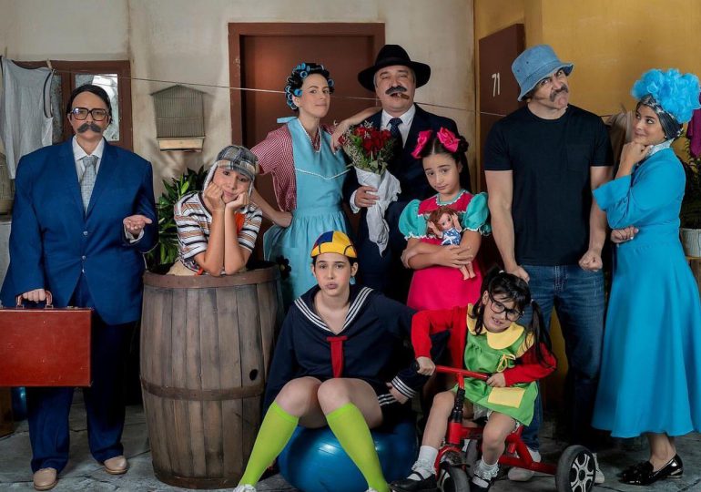 Familia de Joséguillermo Cortines y Nicole Tactuk revive el Chavo del 8