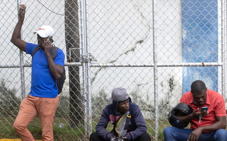 Haitianos en República Dominicana tildan de "cacería humana" órdenes de deportación masiva