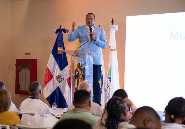 Eddy Alcántara dice reforma fiscal procura mantener dinamismo y crecimiento de economía dominicana