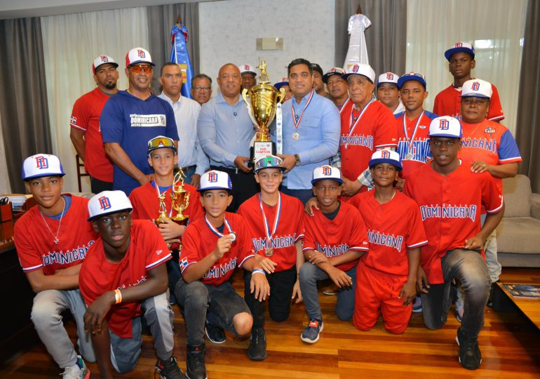 Kelvin Cruz resalta la brillante actuación de la selección de béisbol U-12