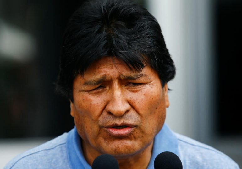 Expresidente boliviano Evo Morales denuncia atentado con varios disparos a su vehículo