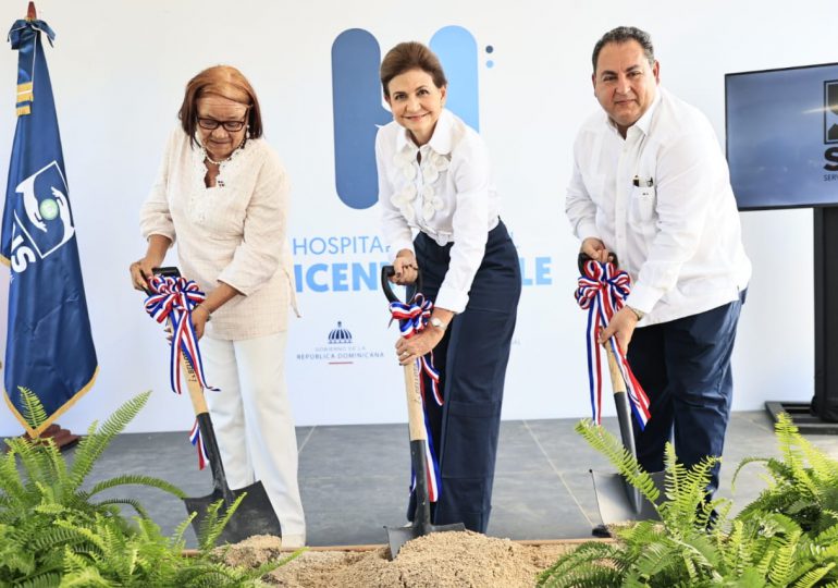 Vicepresidenta deja iniciado remozamiento general y ampliación Emergencia hospital de Vicente Noble