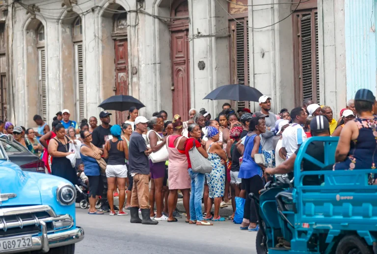 Día cuatro sin luz en Cuba: “La población ya no puede más”