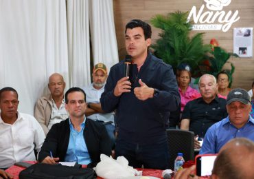 Wellington Arnaud realiza encuentro con representantes comunitarios de la provincia María Trinidad Sánchez