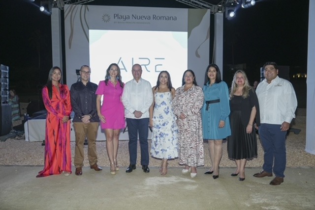 Playa Nueva Romana Celebra Junto a sus propietarios la apertura de AIRE