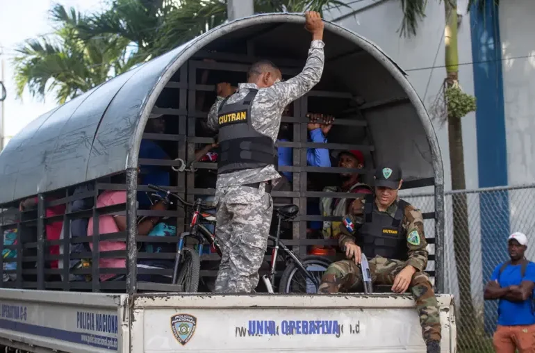 Dominique Dupuy dice "hay intereses económicos" que mueven deportaciones de haitianos