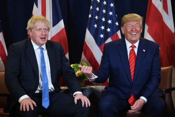 Boris Johnson felicita a Donald Trump por su victoria en Estados Unidos