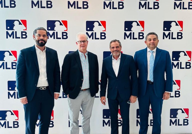 Representantes de MLB y Comisionado de Béisbol se reúnen para fortalecer los registros de academias y dopaje en RD