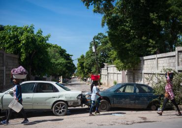 La violencia sigue como protagonista en Haití en otra jornada sin actividad en las calles